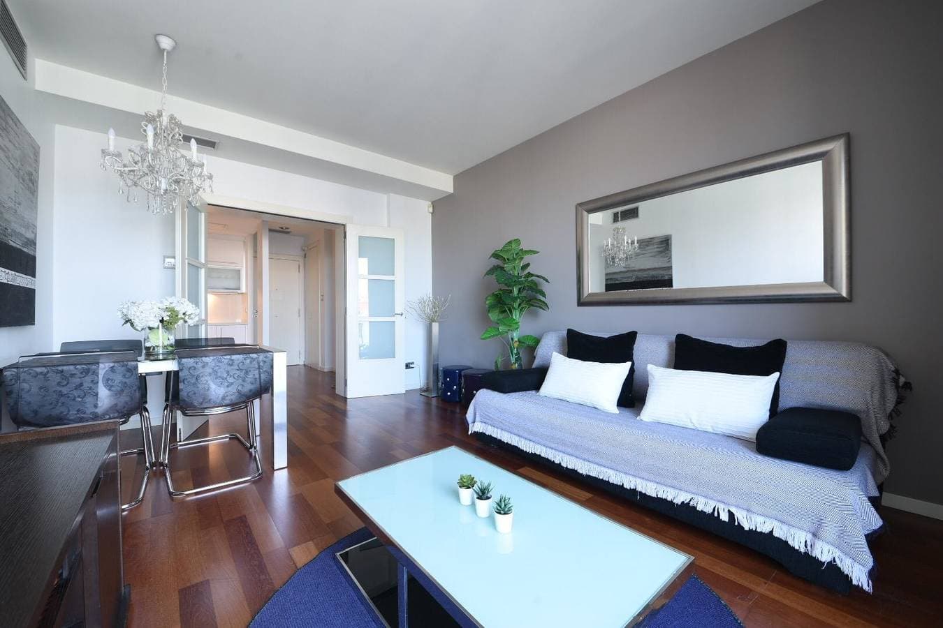 Foto 6 von 33: Ferienwohnung für 3 Personen mit Balkon