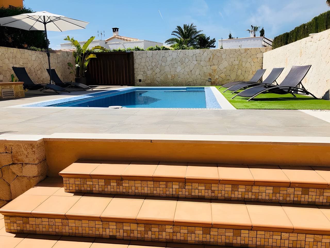 Foto 13 von 26: Villas 2 meet Estamarell – Exklusive Villa mit privatem Pool und Natur pur