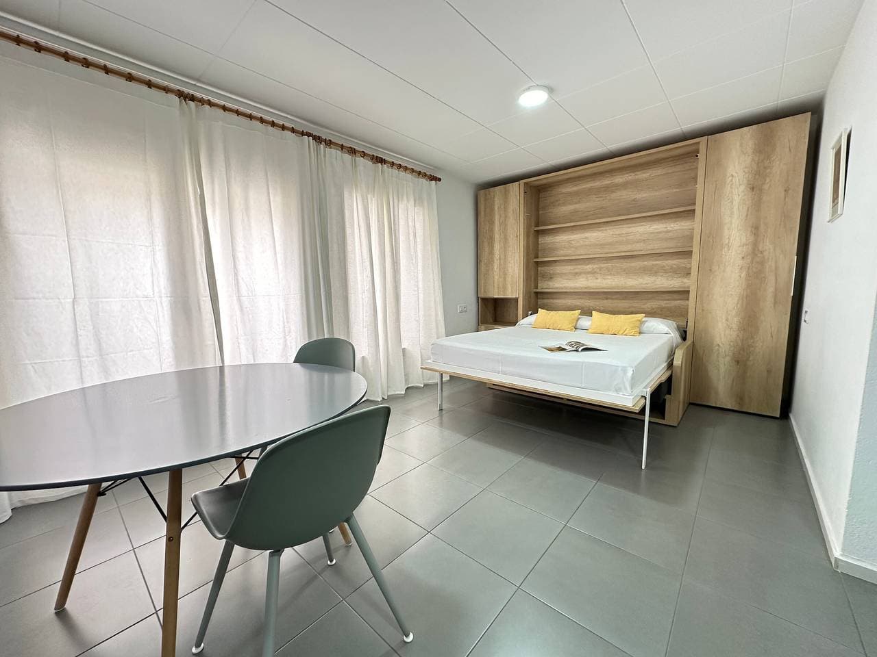 Foto 5 von 20: Modernes Studio im Herzen von Roses