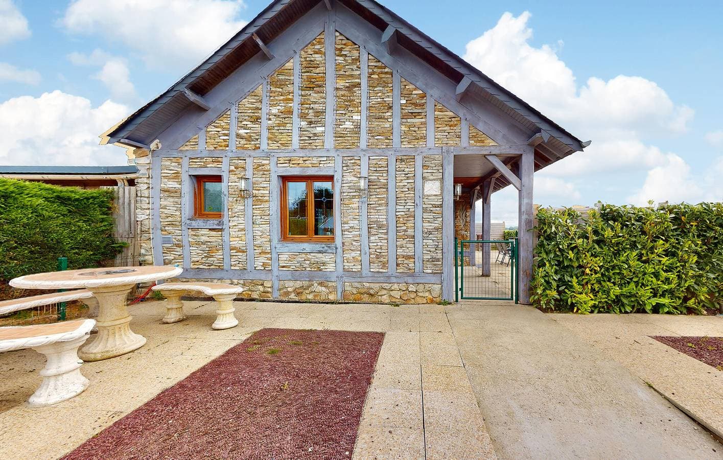 Foto 2 von 34: Gemütliches Apartment mit WiFi, Parkplatz und Garten, nahe Fluss und Küste