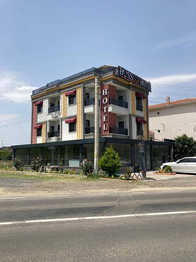 BossPort Hotel 1