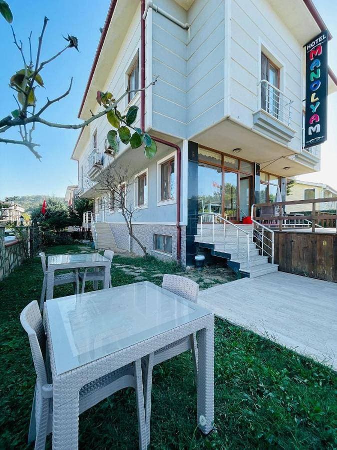 Ağva Manolyam 1