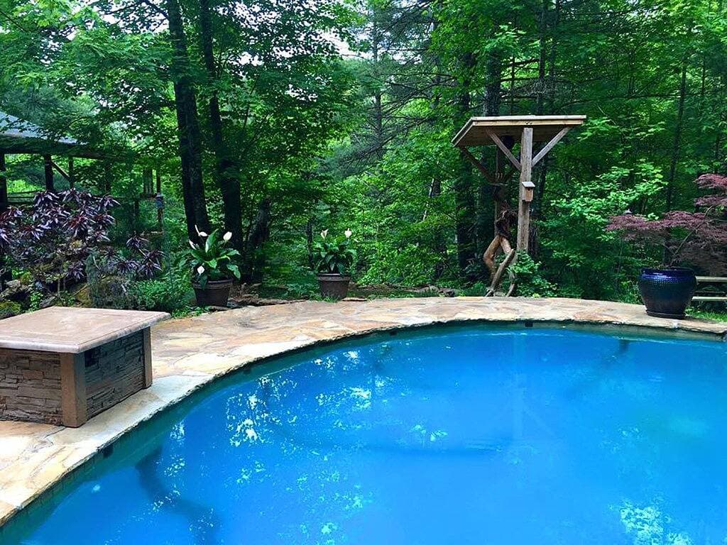 Foto 6 von 38: Private Berghütte mit Schwimmbad! Haustierfreundlich!