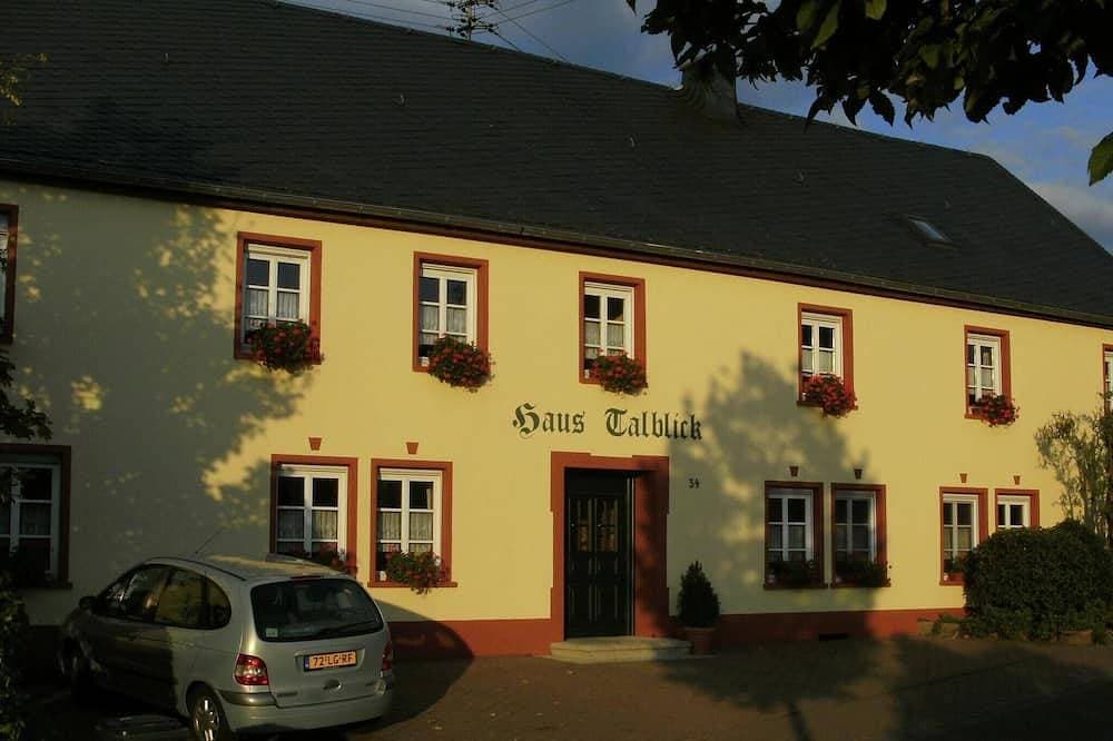 Terrassenwohnung am Zoo 1