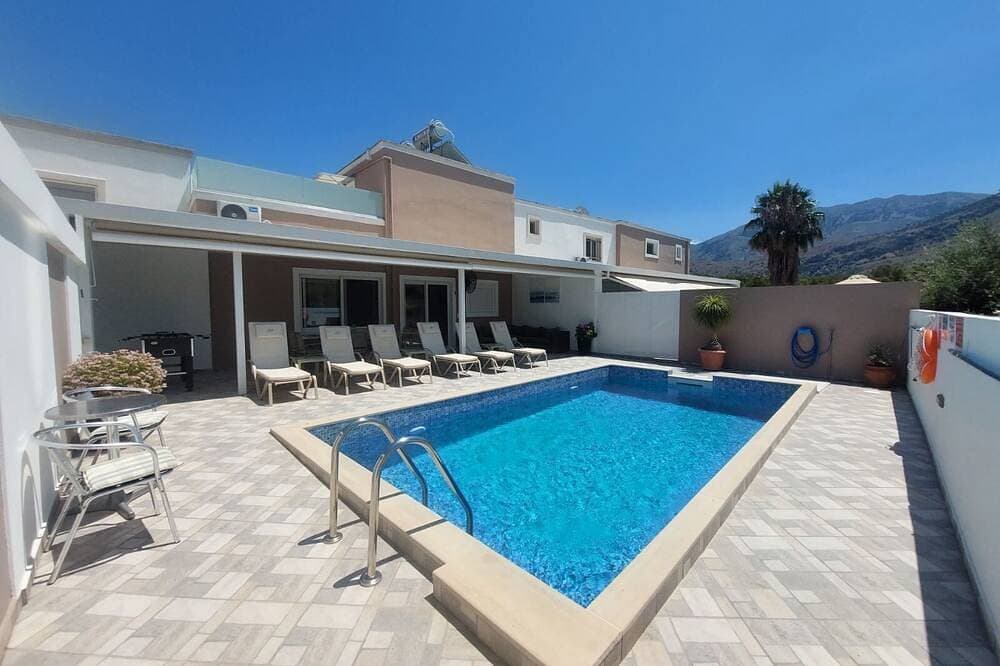 Villa Astra zu Fuß zum Strand und zum Zentrum von Georgioupolis 1