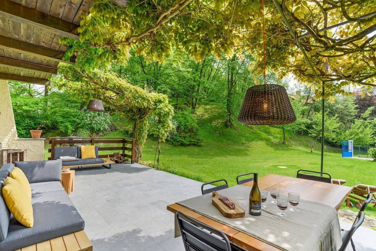 Foto 2 von 25: Ferienwohnung für 8 Personen mit Garten