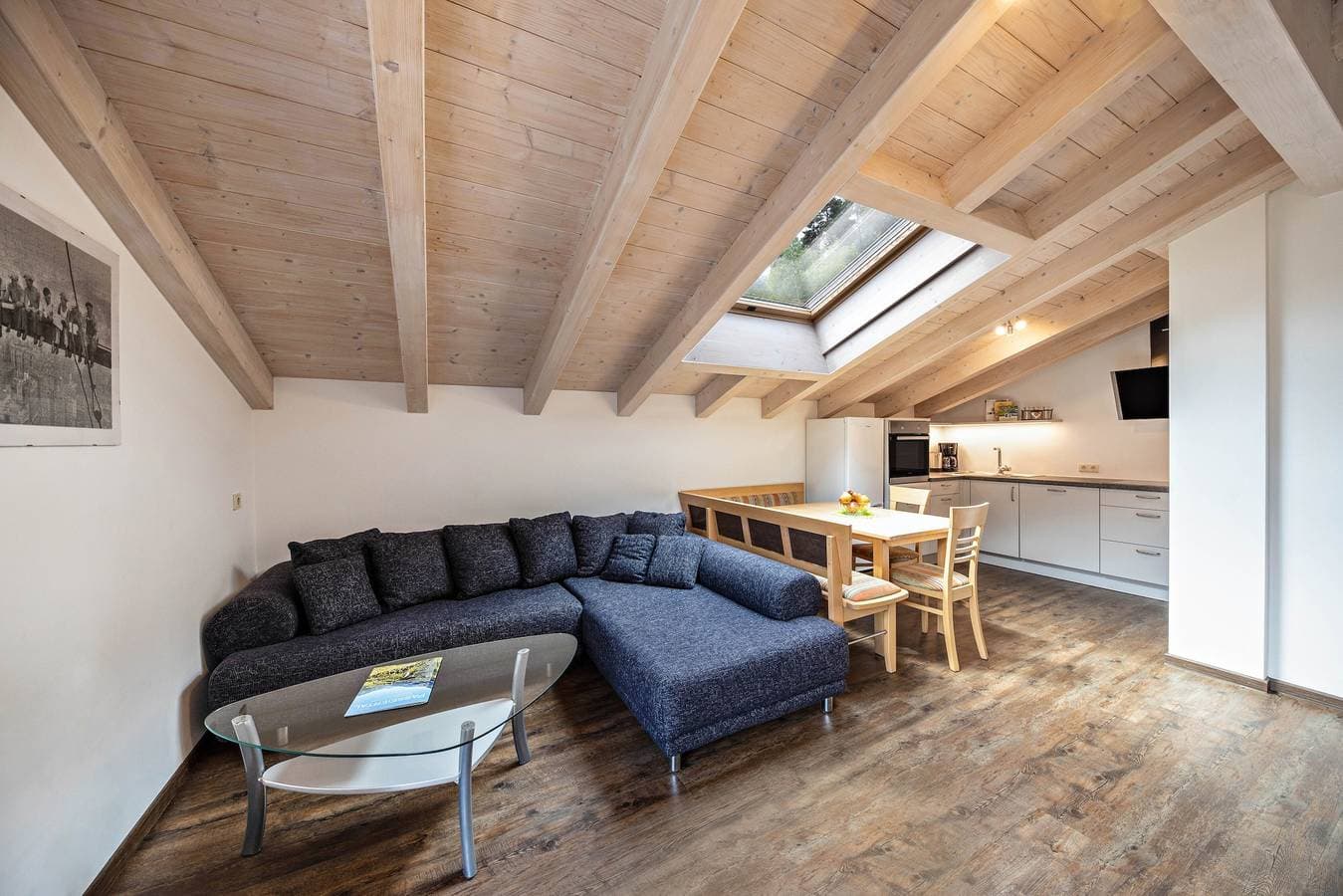 Foto 5 von 29: Ferienwohnung "Panoramawohnung Annaheim" mit Bergblick, Balkon & Garten