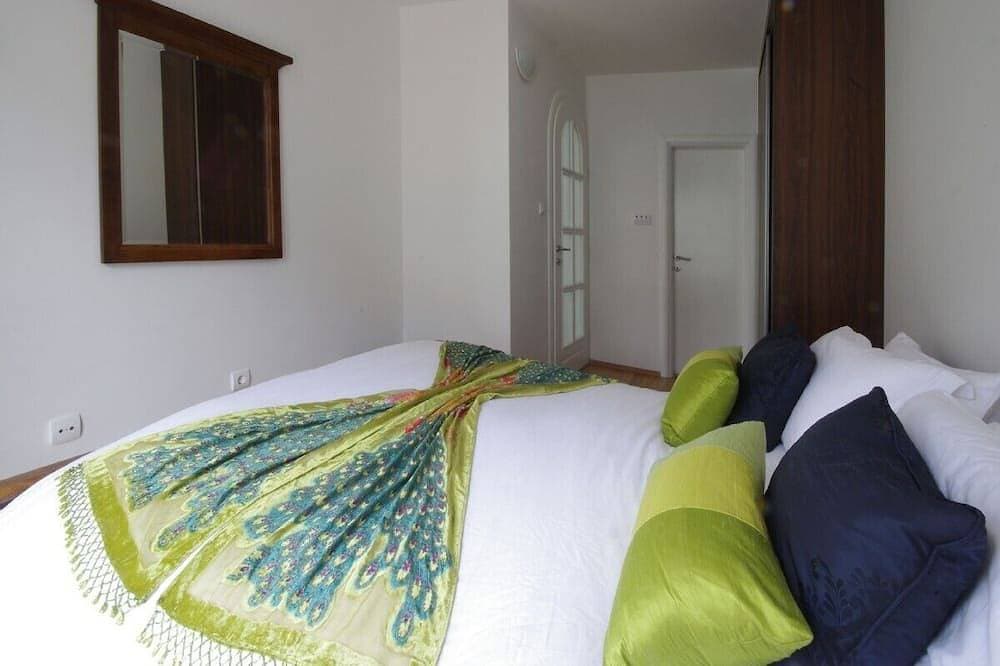 Foto 2 von 23: Beautiful apartment with pool and sea view of Kotor