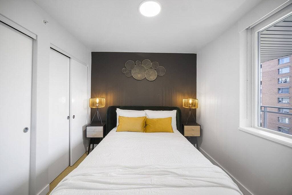 Foto 2 von 15: Luxury 1 Bedroom Apartment in Downtown Vancouver