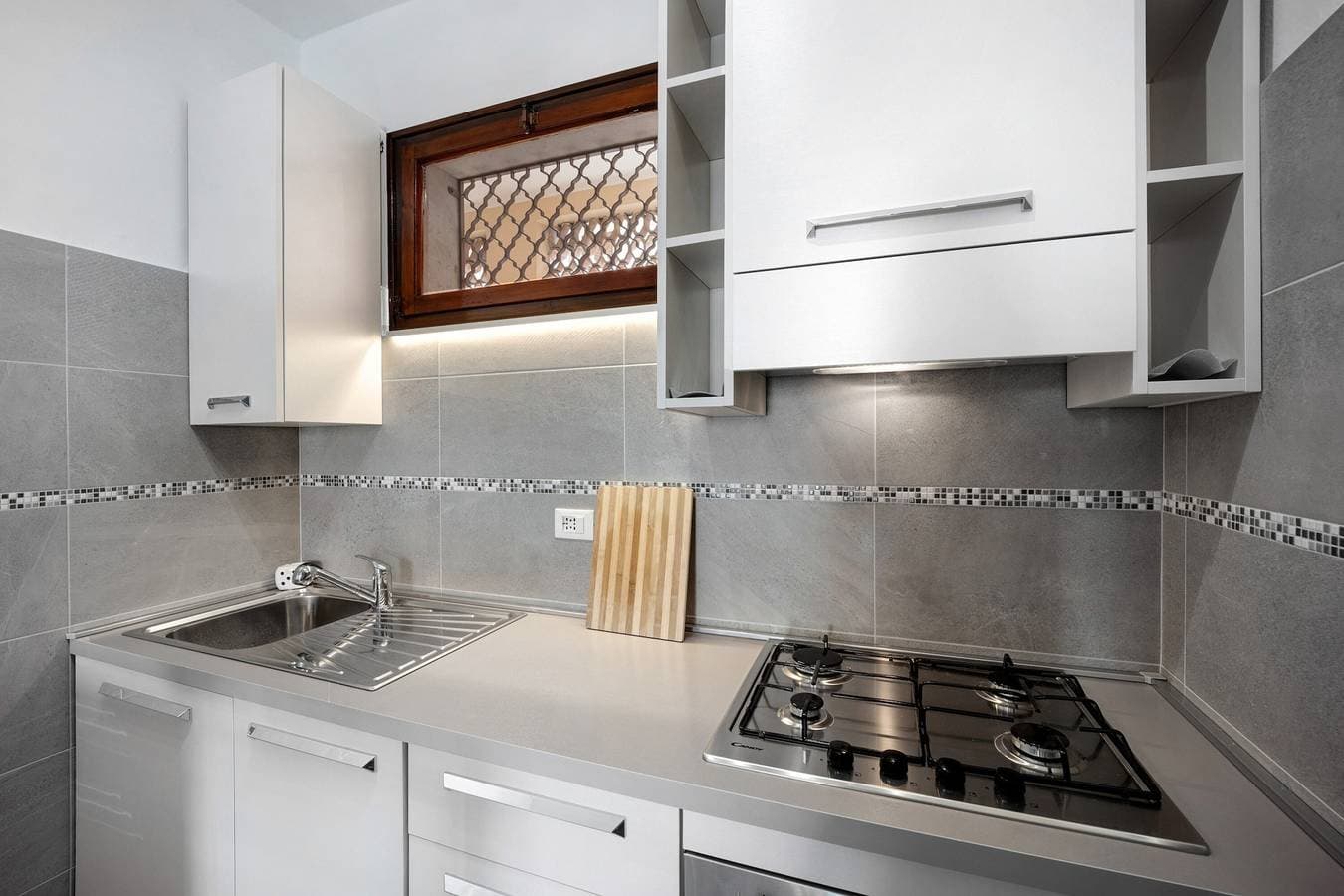 Foto 7 von 23: Ferienwohnung Casa Grigio Perla mit Balkon