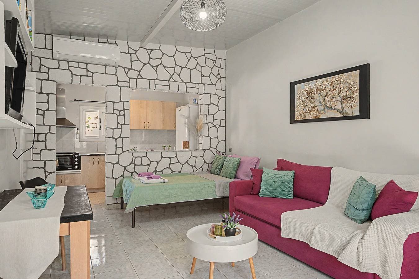 Foto 3 von 27: Ferienwohnung 'Domenica Apartment' mit Bergblick, WLAN und Klimaanlage