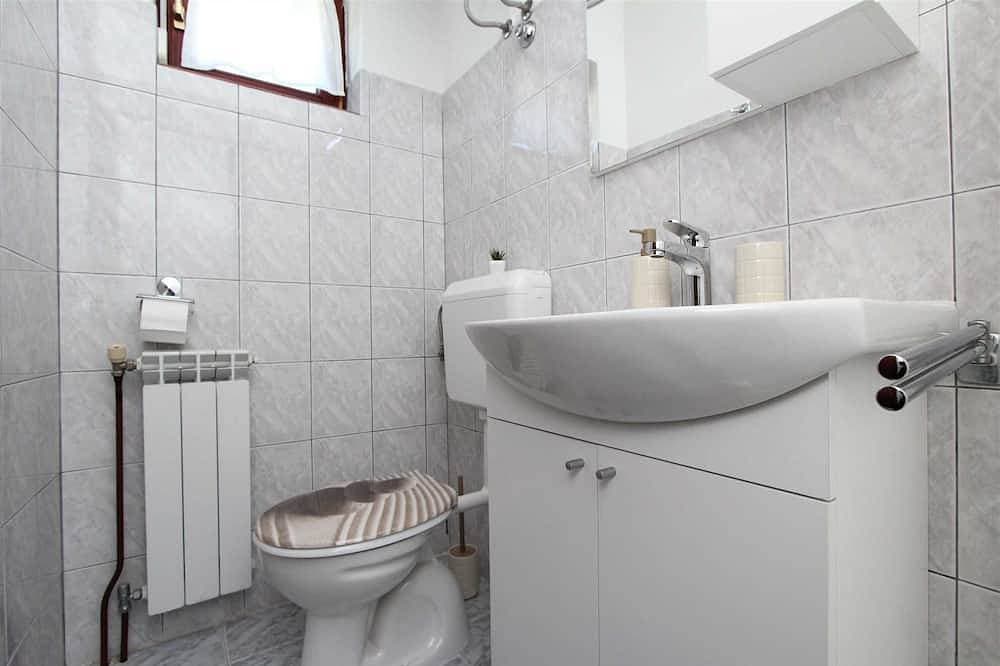 Foto 4 von 19: Silvana Ferienwohnung mit 1 Schlafzimmer mit Balkon 1 (gornji)