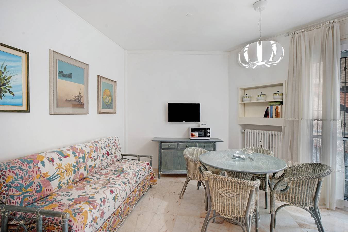 Foto 2 von 20: Ferienwohnung 'Riviera' mit Balkon, Wi-Fi und Klimaanlage