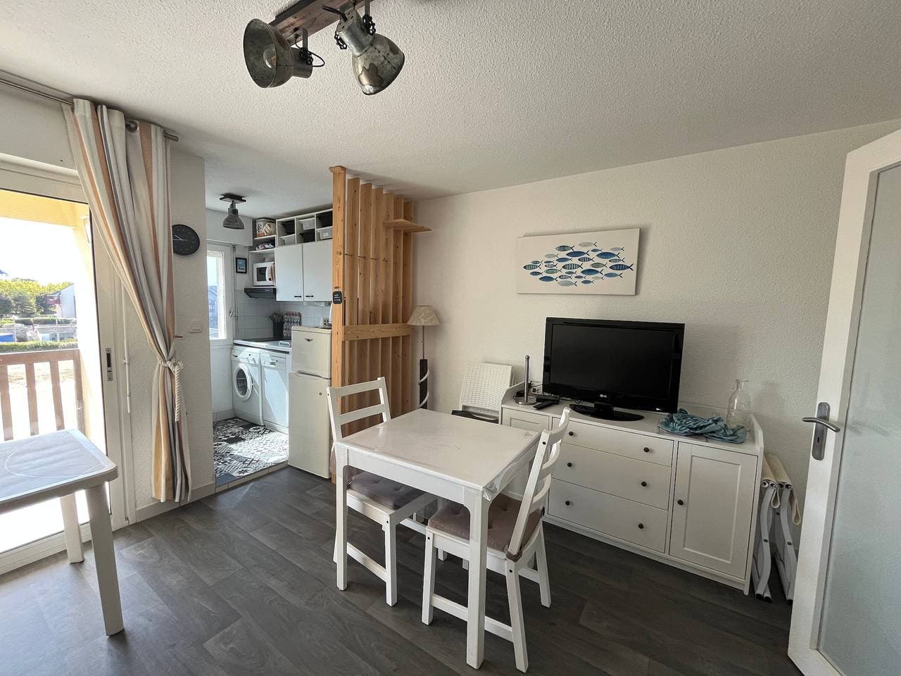 Foto 5 von 14: Ruhige Wohnung - Arzon, 4 Pers, Parkplatz, Strand zu Fuß