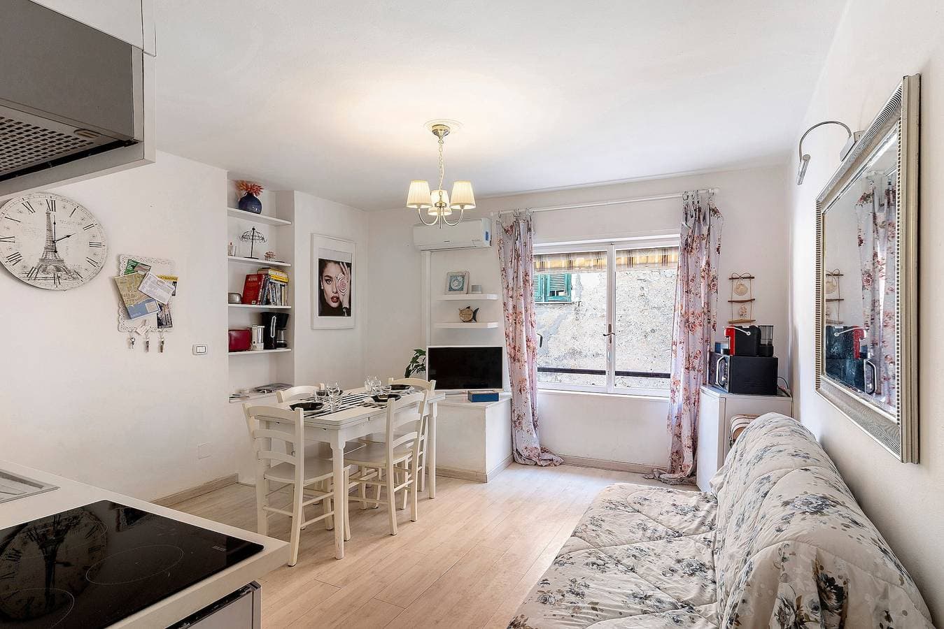 Foto 2 von 22: Apartment 'La Casa di Iris' mit Parkplatz, WLAN und Klimaanlage