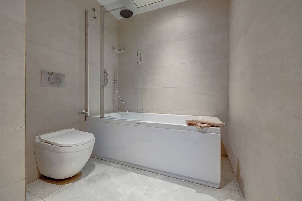 Foto 4 von 29: Superlative Apartment in Mercury Tower