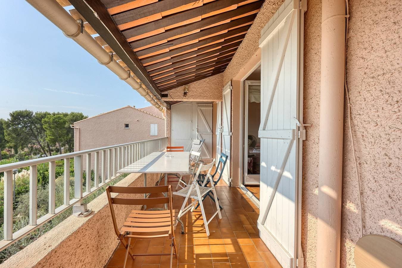 Foto 13 von 15: Ferienwohnung für 6 Personen mit Terrasse