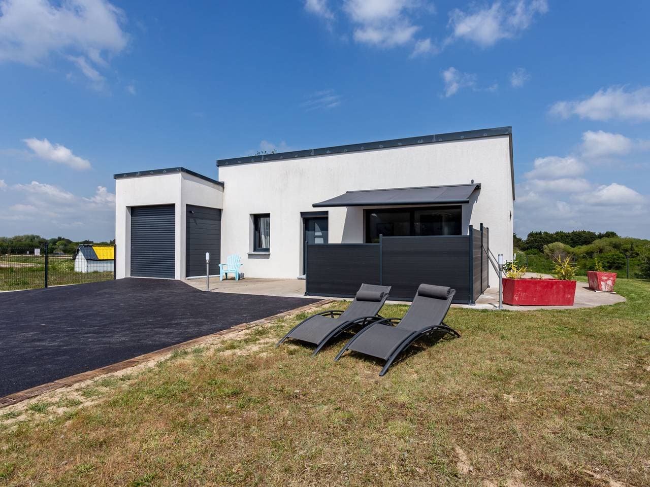 Modernes, freistehendes Einfamilienhaus Chalmeignes 1