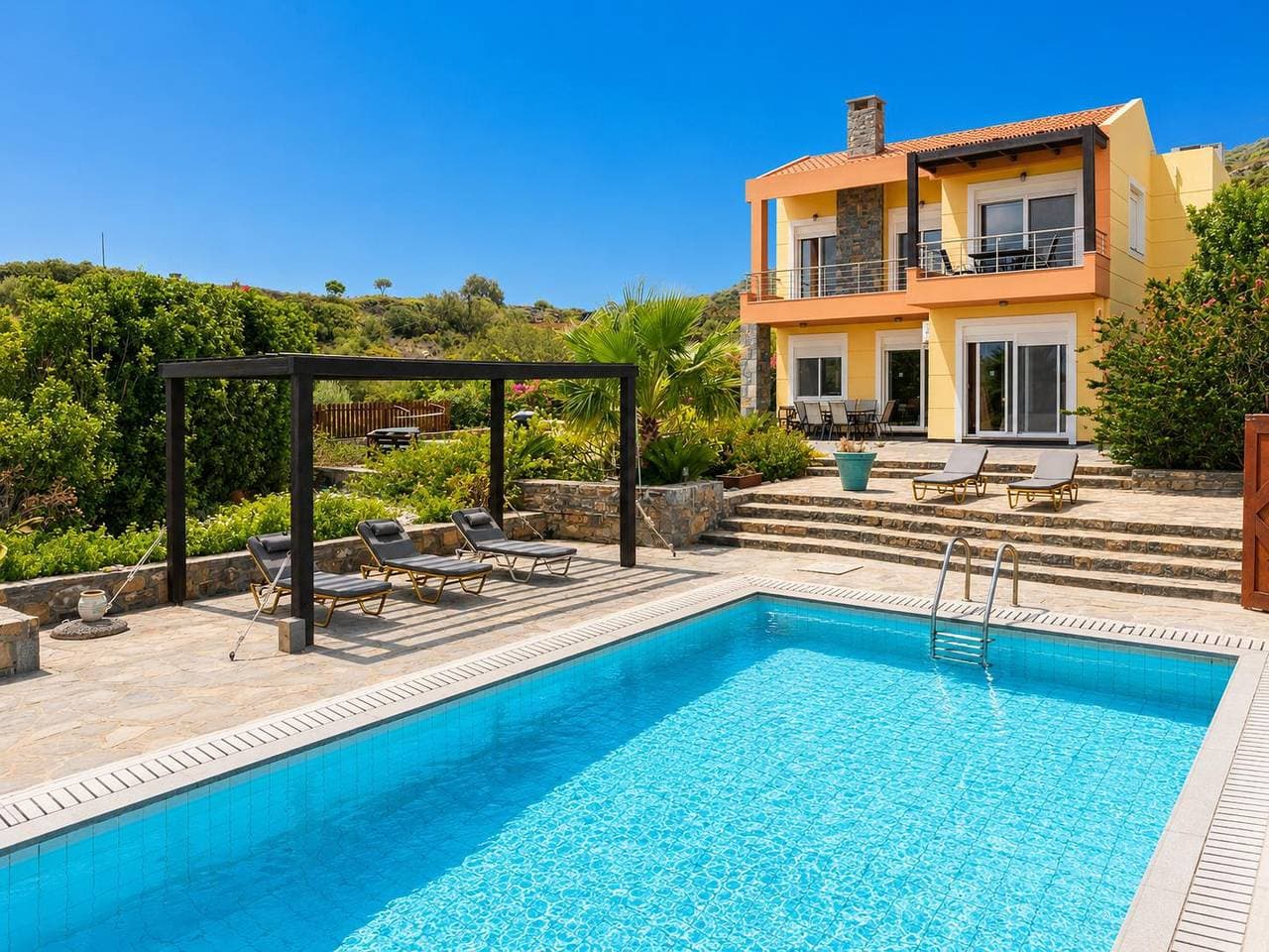 Foto 5 von 28: Villa für 10 Personen mit Balkon
