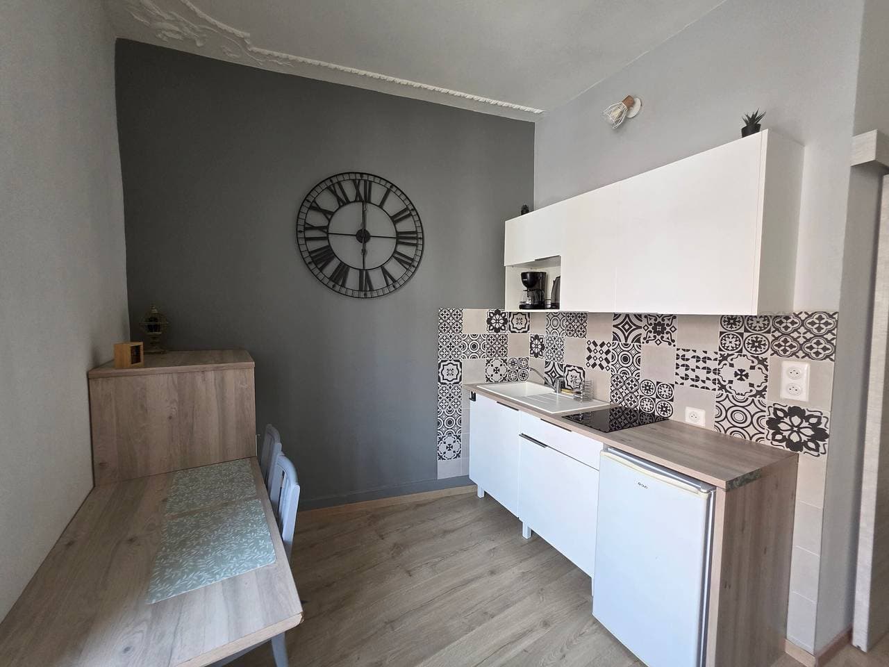Foto 2 von 11: Gemütliches Studio im Herzen von Luxeuil - 1 Pers.