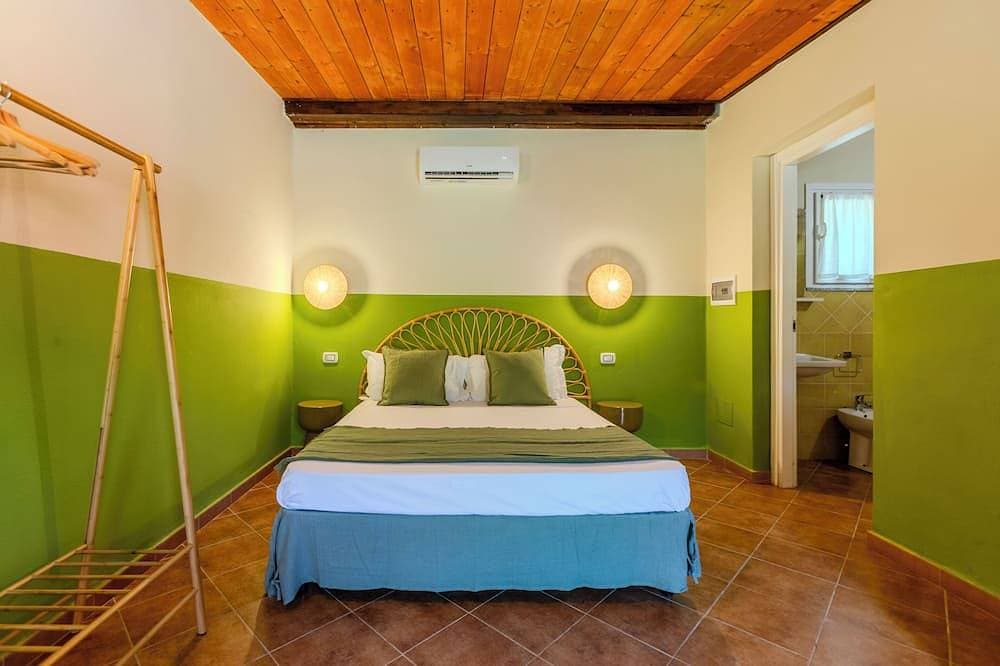L'Agrumeto-Casa Cedro. Porto Tramatzu beach 1