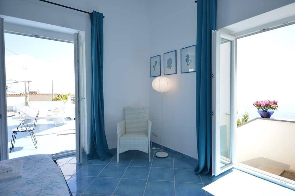 Foto 3 von 30: Villa mit Panoramaterrasse 10 Minuten vom Strand entfernt