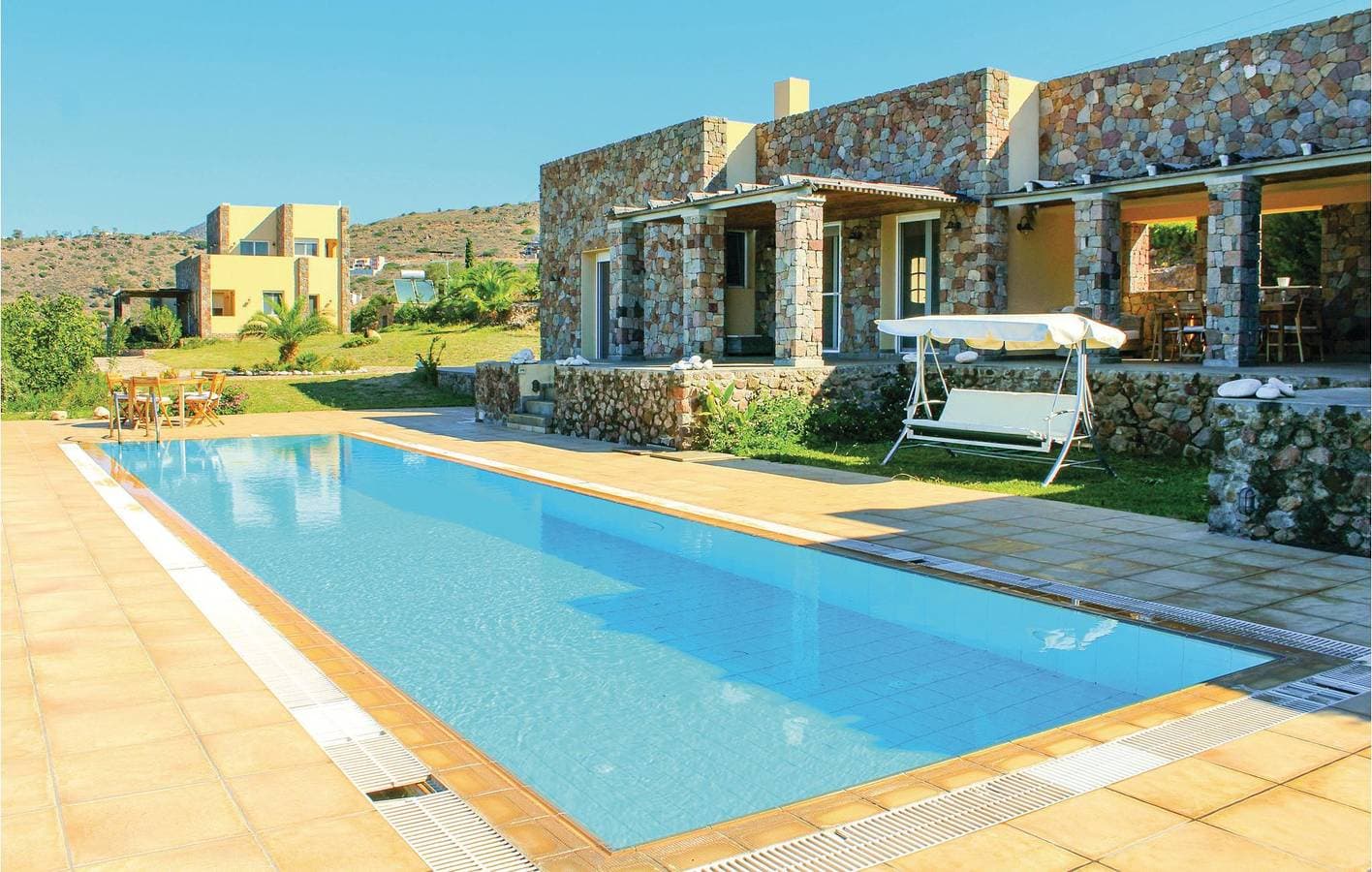 Foto 10 von 32: Apartment am Strand mit Pool, WLAN und Parkplatz – 2 km vom Strand Kleidi entfernt