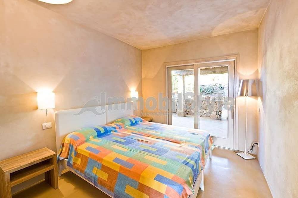 Foto 3 von 26: Exclusive villa with private pool