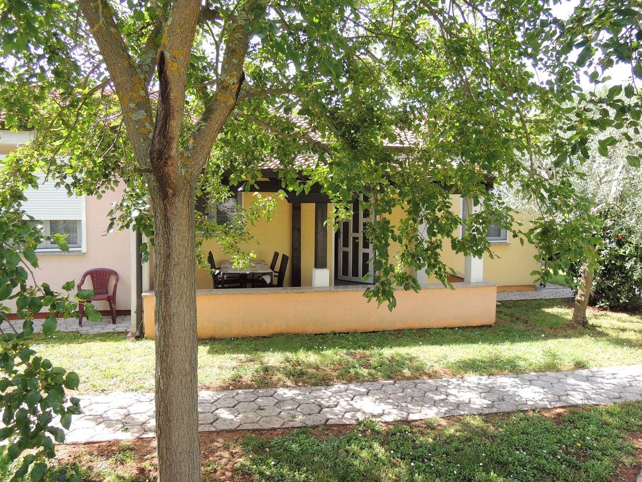 Foto 12 von 24: Residence Lorena Bungalow Lavanda  1