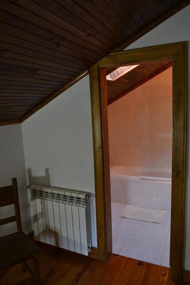 Foto 8 von 14: Double Room with Private Bathroom