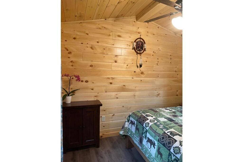 Foto 5 von 14: Lincoln Log Cabins - Baby Bear