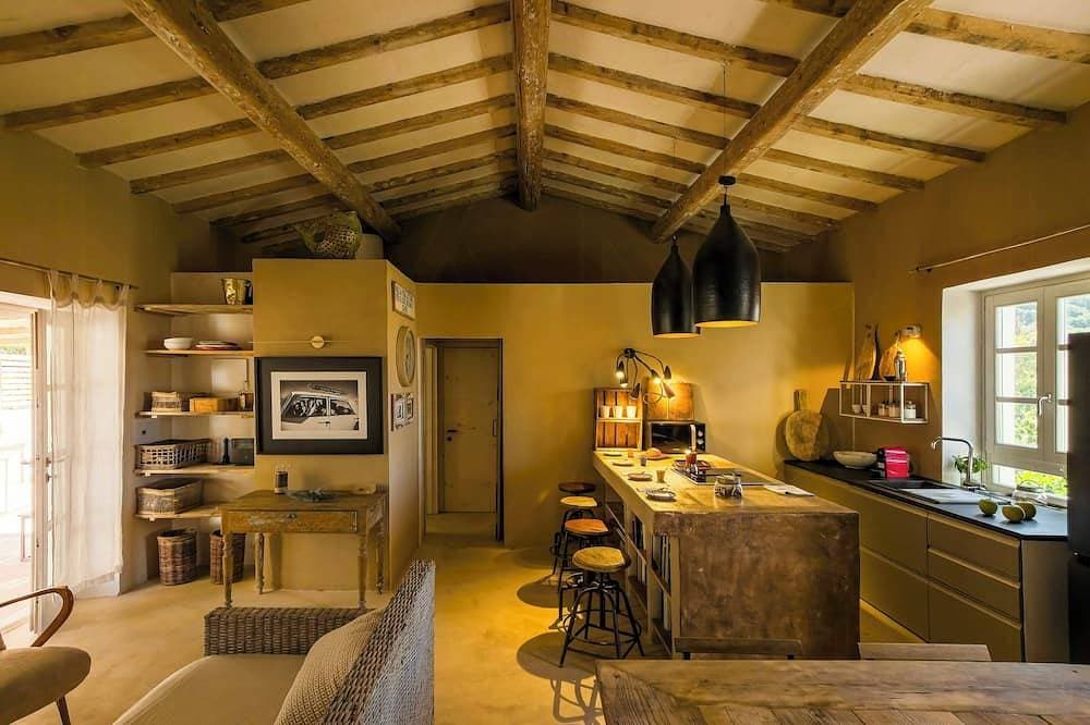 Haus mit Pergola und spektakulären Sonnenuntergängen auf Elba 1