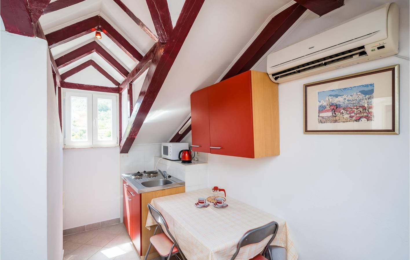 Foto 11 von 41: Gemütliche 1-Zimmer-Wohnung mit Terrasse, WLAN und Parkplatz in der Nähe des Stadtzentrums von Slano