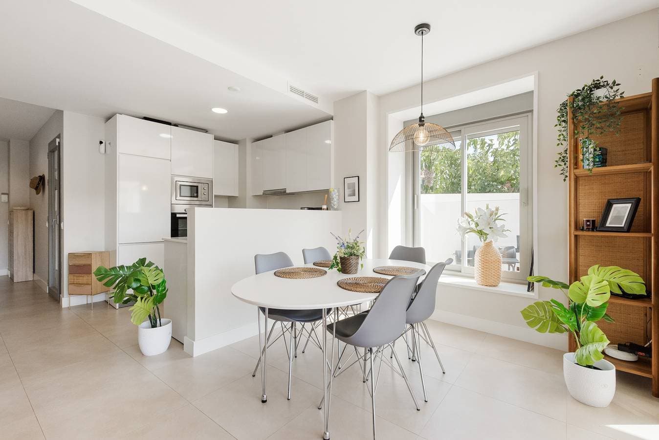 Foto 4 von 21: Ferienwohnung „Baviera Hills 1A“ mit Garten, Gemeinschaftspool und WLAN