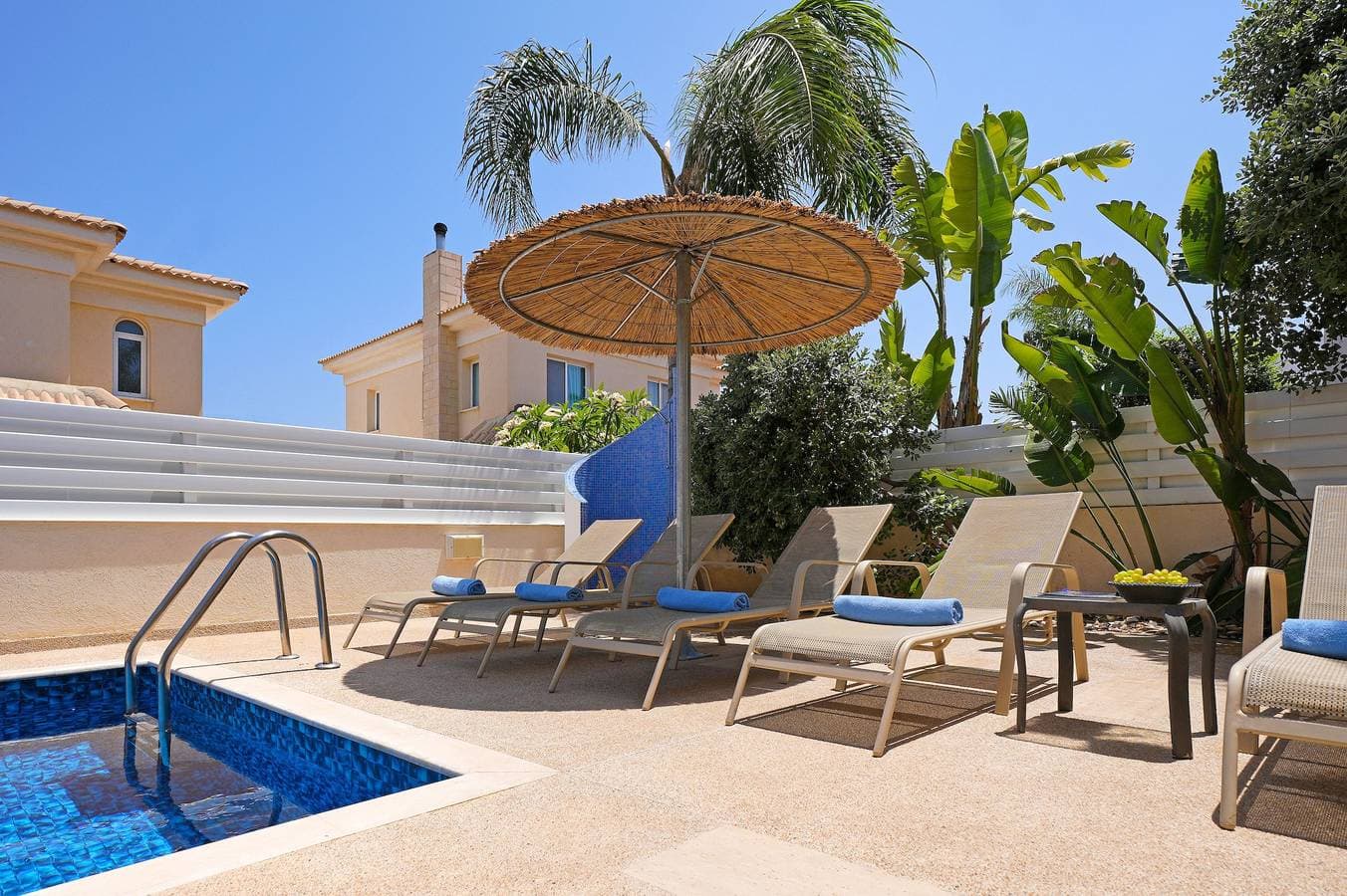 Foto 4 von 46: Villa für 7 Personen mit Balkon