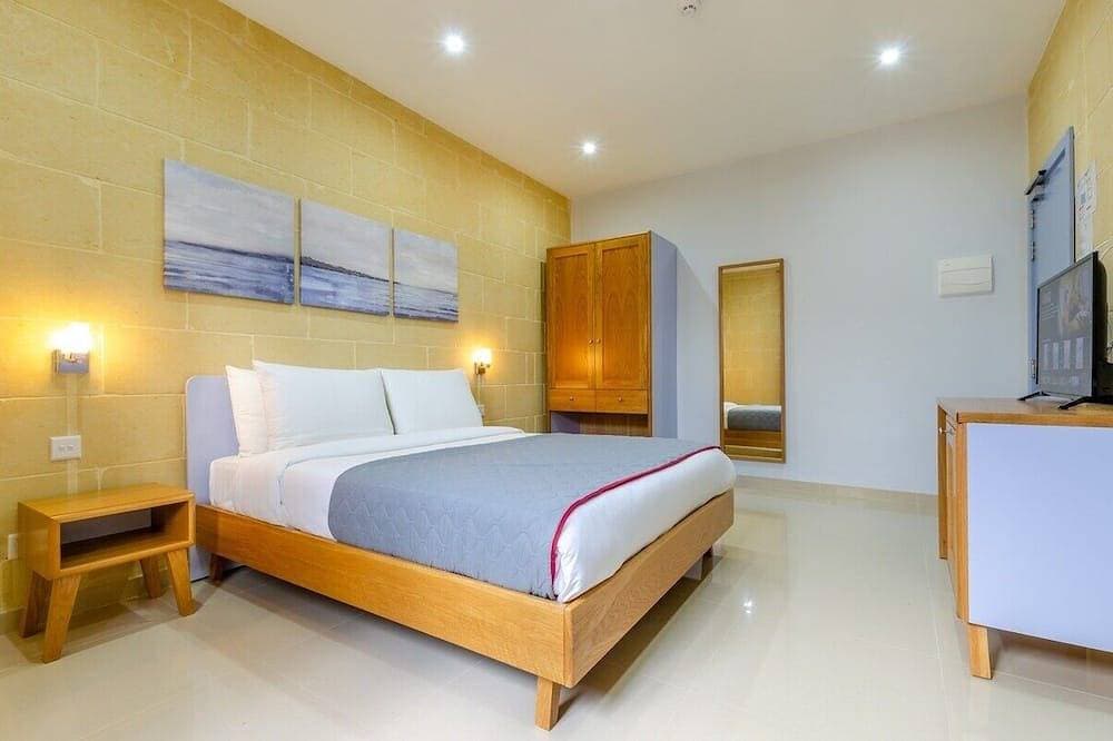 Foto 4 von 30: 300y/o Gozo Country Villa: pool, games, sleeps 14