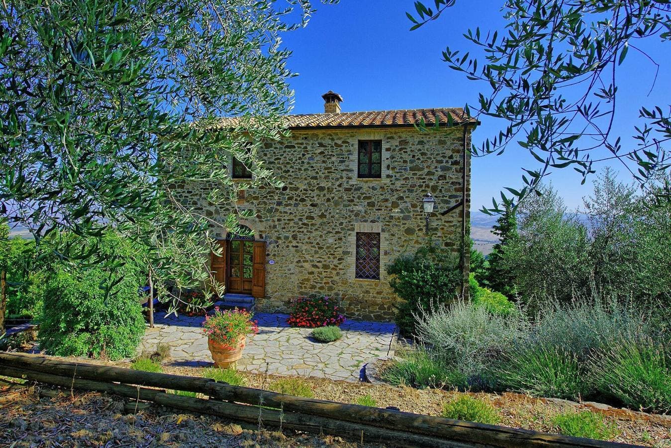 Foto 7 von 39: Villa für 8 Personen mit Pool