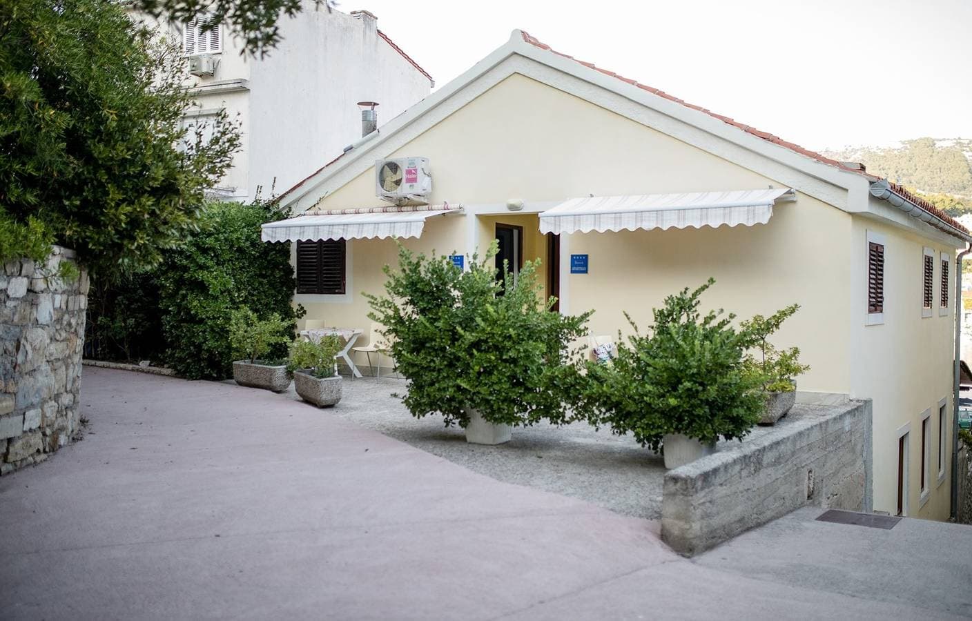 Foto 6 von 21: Wohnung Vladimir Ein Schlafzimmer A3 - Insel Rab