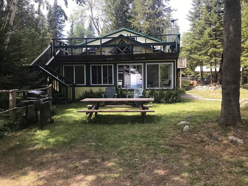 Foto 3 von 17: Lake View Cottage auf schönen Sand Bay