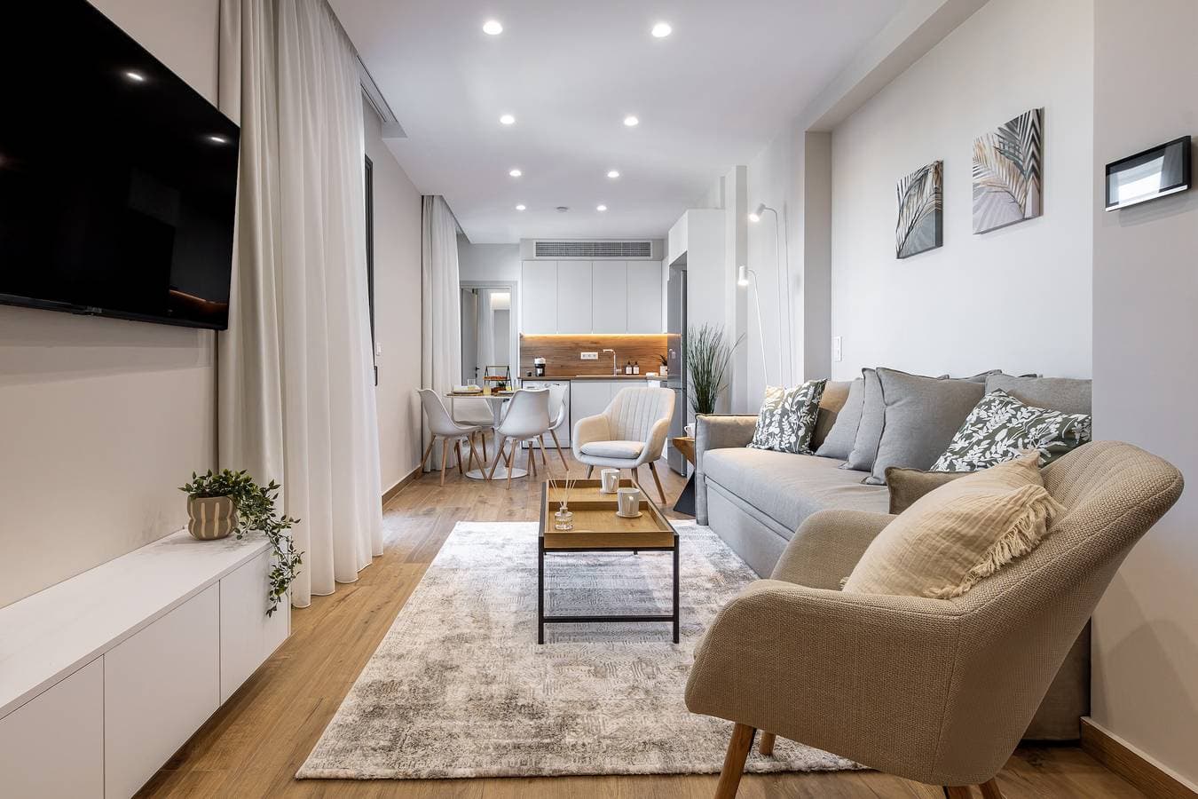 2 Riviera Escape Penthouse mit Dachterrasse 1