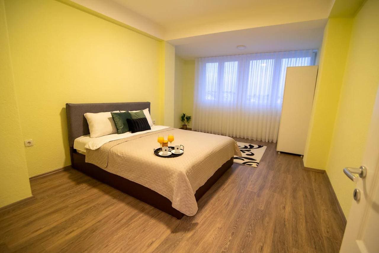 Foto 7 von 18: Two-Bedroom Apartment