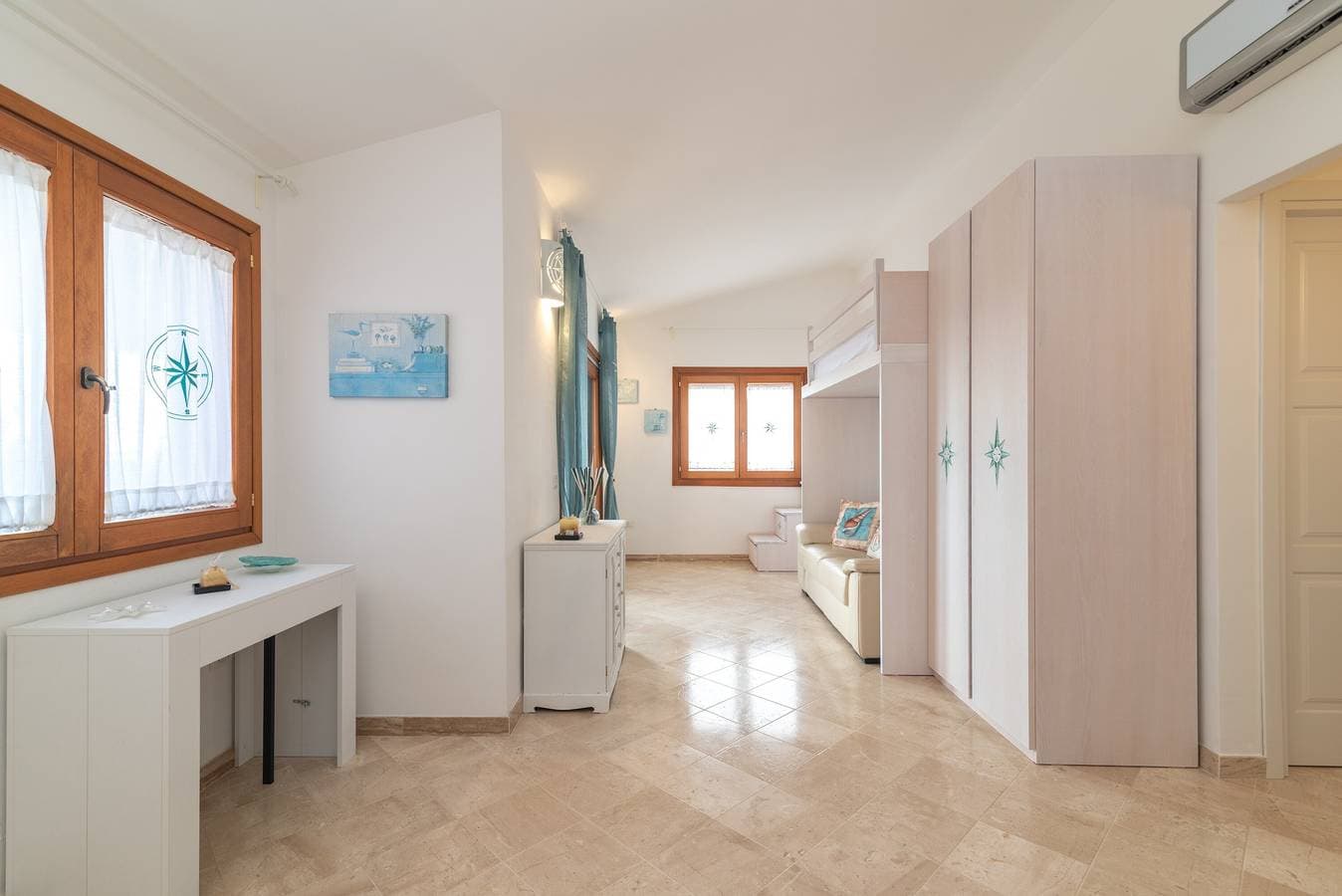 Foto 10 von 26: Ferienwohnung "La Rosa dei Venti" mit Meerblick, Gemeinschaftspool und privater Terrasse
