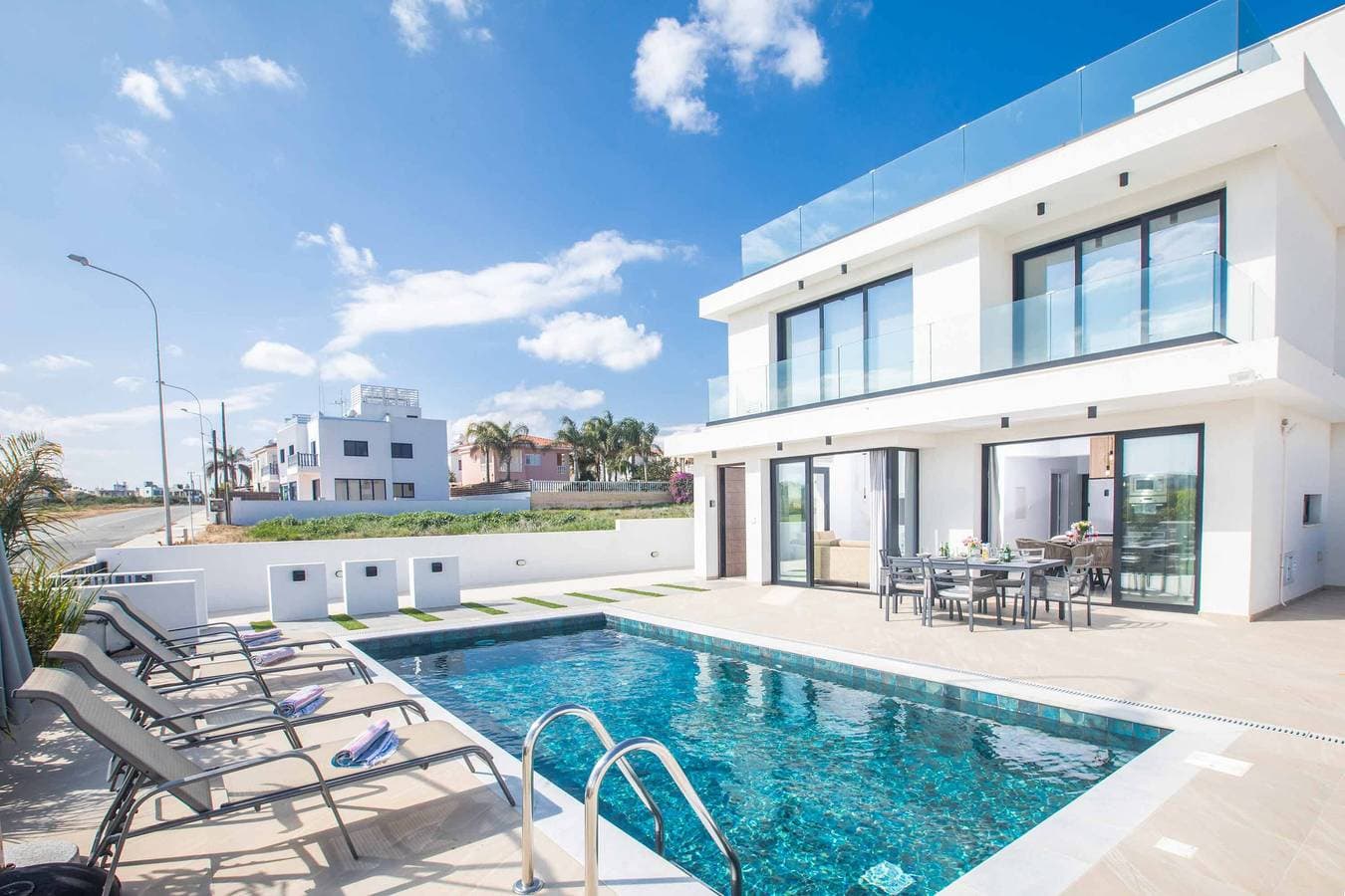 Villa 1
