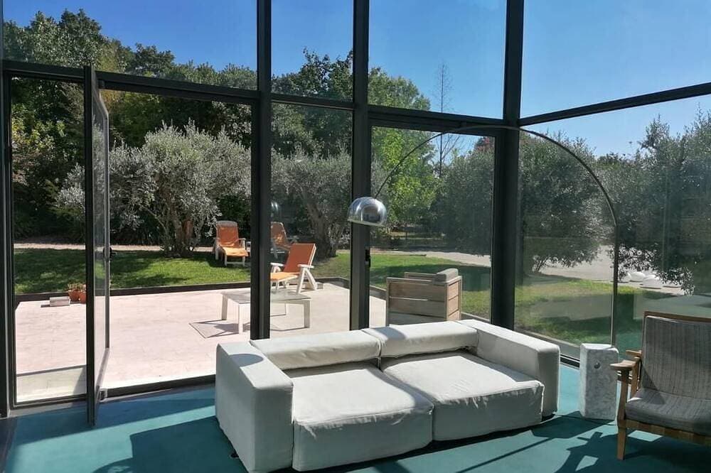 L'Orangerie- Villa mit privatem Pool und drei Schlafzimmer 1