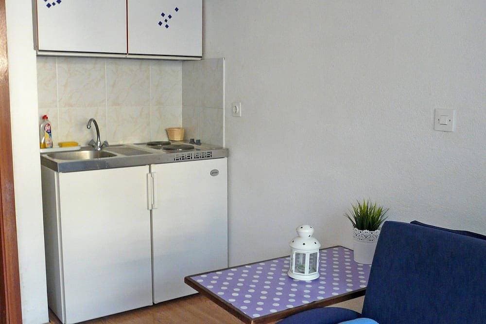 Foto 6 von 12: Studio Appartement mit Balkon und Meerblick Drvenik Donja vala, Makarska
