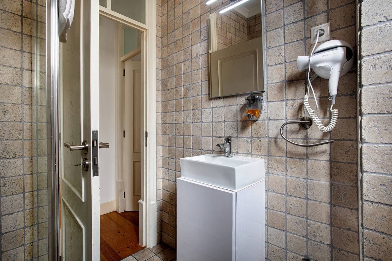 Foto 11 von 20: Ferienwohnung "Casa Ribeiro - Escandinavo" mit Balkon und WLAN