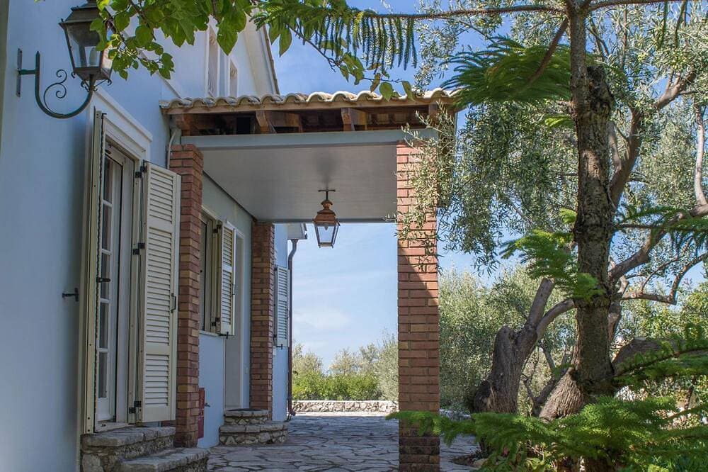 Foto 11 von 16: Villa Kiparissi - Agios Nikitas