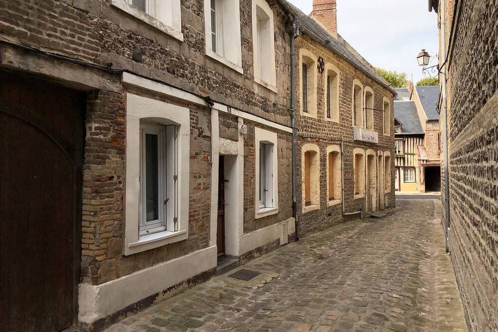 Typical house in the center of Saint Valery 1