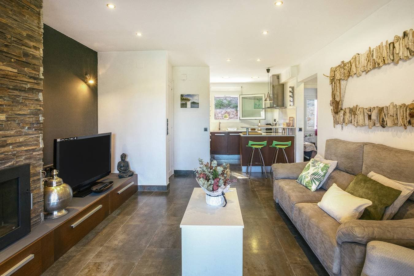 Foto 5 von 23: Ferienwohnung "Mareva" mit Meerblick, Gemeinschaftspool & WLAN