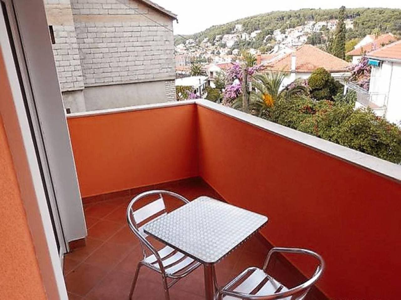 Foto 2 von 28: Ferienwohnung für 4 Personen mit Balkon